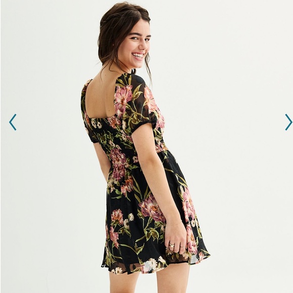 NWT Black Smocked Waist Chiffon Sleeve Mini Dress w/ sweetheart neckline, Large - Picture 2 of 2